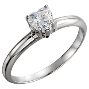 0.75 Carat Heart-Shaped Diamond Solitaire Ring