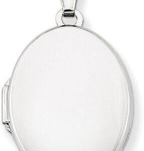Oval Plain Locket Necklace Pendant in Sterling Silver