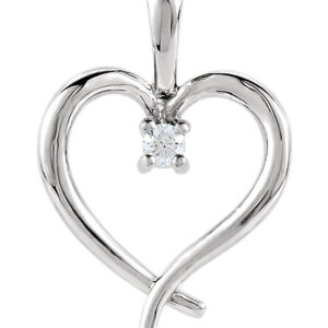 Single Diamond Heart Necklace in White Gold