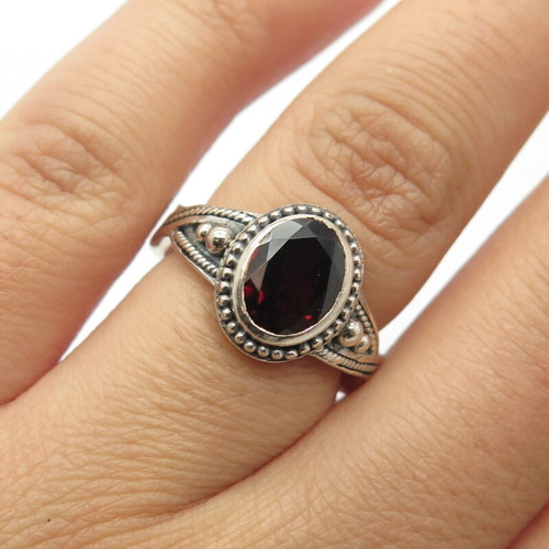 925 Sterling Silver Vintage Real Red Garnet Gemstone Beaded Ring Size 6.25